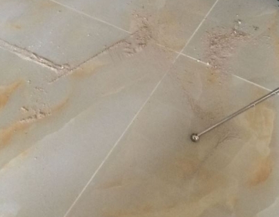 上虞瓷砖空鼓维修公司分享粘合剂选择不当在瓷砖铺贴过程中可能导致以下问题