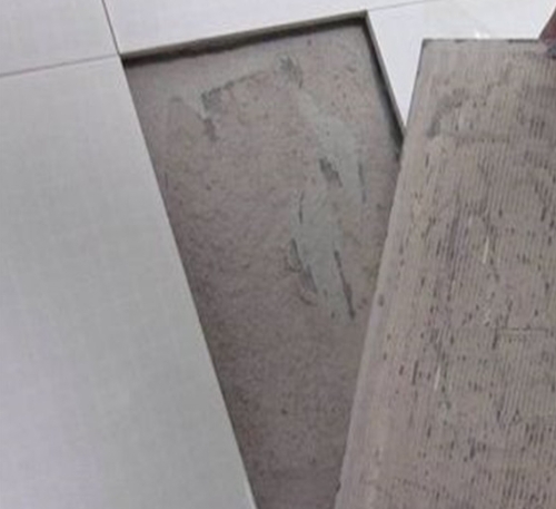 上虞瓷砖空鼓维修公司分享瓷砖铺贴时如果打浆（即涂抹在瓷砖背面和基层上的砂浆或瓷砖胶）过少，会带来以下问题